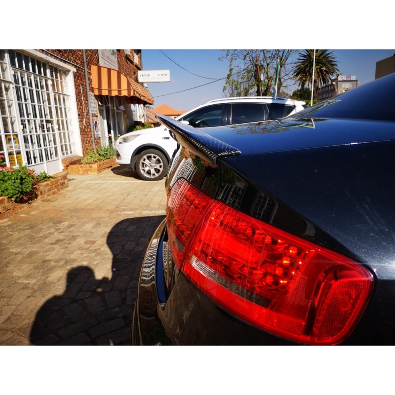 A4 B8.5 High Kick Dry Carbon Fiber Spoiler